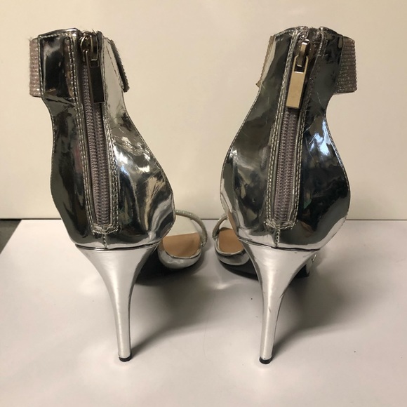 Anne Michelle Silver size 9 high heels 👠 - Picture 3 of 5